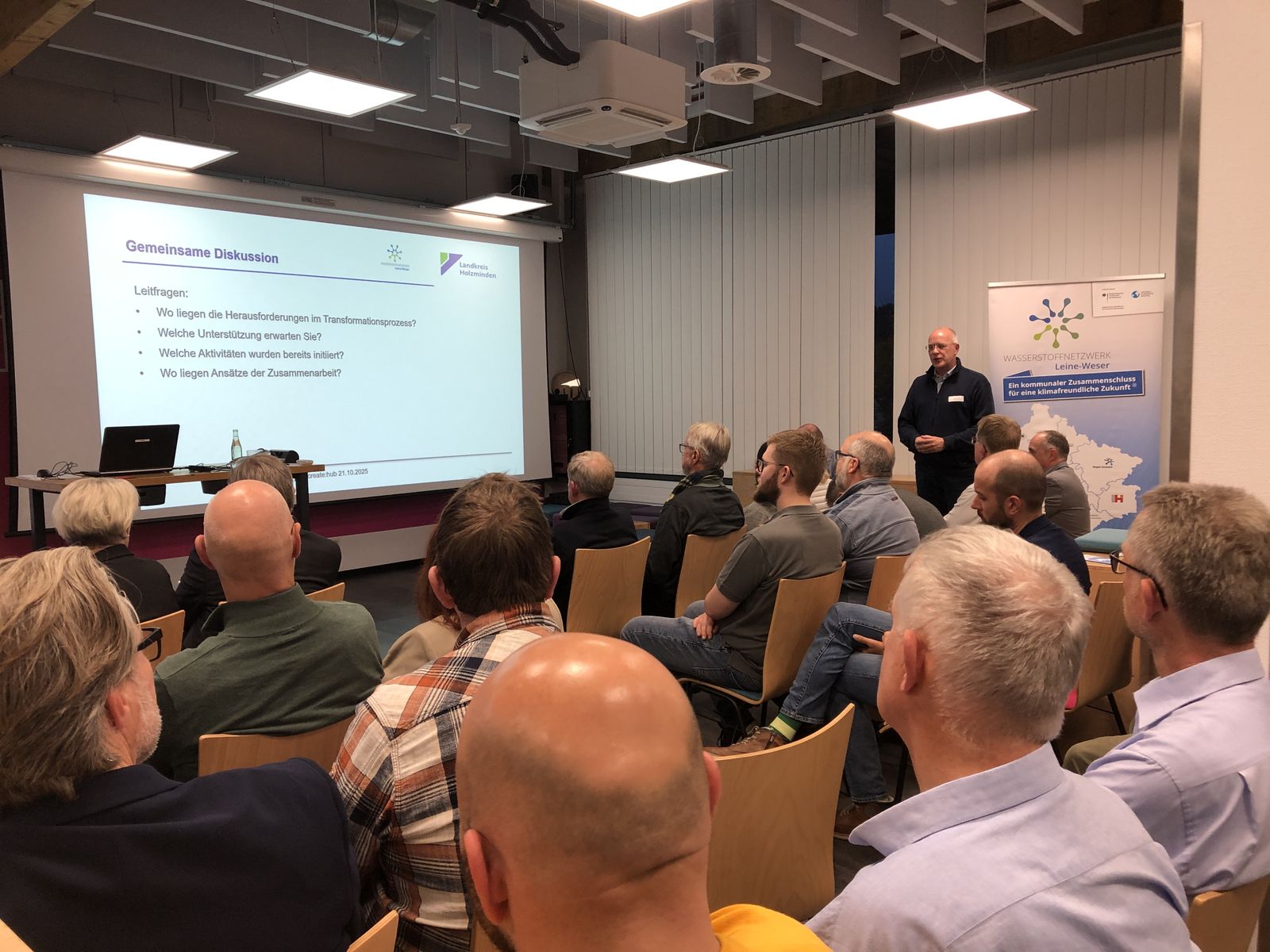 Vortrag von Martin Hellwig vom Wasserstoffnetz Leine-Weser in Holzminden